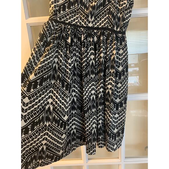 Delias black and white spaghetti straps mini patterned dress womens size small - Picture 2 of 6